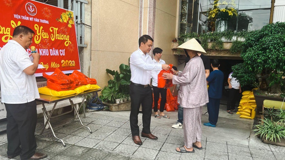 bac-si-van-truong-5-1699431243.jpg