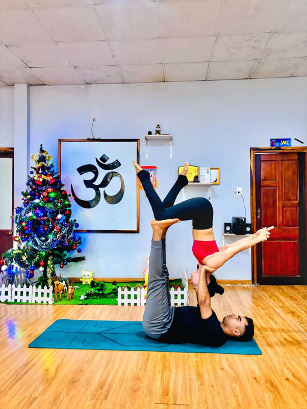 smile-yoga-6-1742018138.png