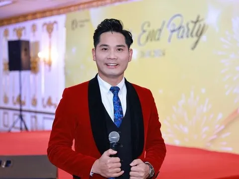 MC Phúc Nhạc – Nghề MC không đơn thuần là nhớ kịch bản và hoạt ngôn trước đám đông