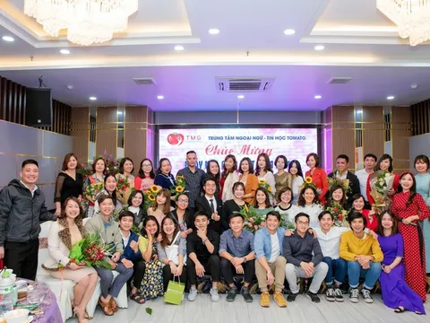 Từ chàng trai 9X đến Founder của Trung tâm Ngoại ngữ - Tin học Tomato: Hành trình truyền cảm hứng của Vũ Quốc Công