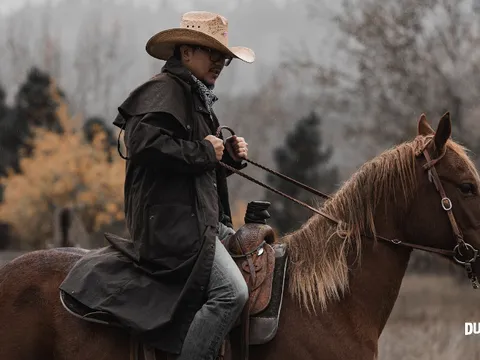 Phong cách Cowboy trong Duy Mông Cổ - Hành trình khám phá bản thân qua mọi vai trò
