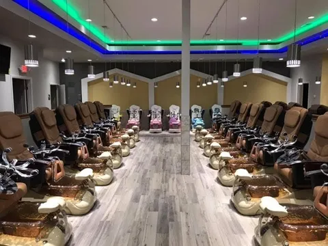 Ultralux Nails and Salon Suites: Nơi thăng hoa của nghệ thuật làm đẹp