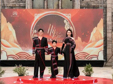 Quán quân Siêu Mẫu Nhí Toàn Cầu 2025 Tạ Trần Bảo Phúc trong vai trò sứ giả hạnh phúc tỏa sáng với bản sắc Ba Na tại Hỷ Sắc Lạc Hồng - Đà Nẵng