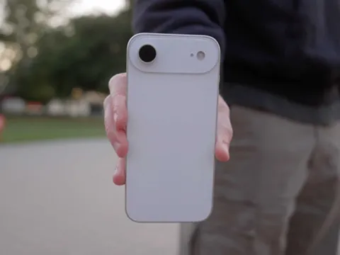 Bảo mật dữ liệu cá nhân trên iPhone 17: Apple khác gì so với Google và Samsung?