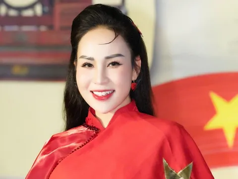 Hành trình từ dòng nhạc thính phòng đến nhạc nhẹ Nguyễn Khánh Ly - người khai sáng thanh nhạc trẻ