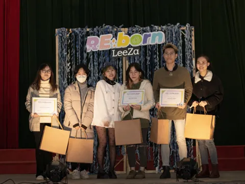 Leeza cùng Reborn viết lại vòng đời quần áo cũ qua sàn diễn thời trang sinh viên