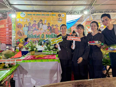 Đại diện Nấu Ăn Đăng Khoa và hành trình đưa “Bánh hỏi mặt võng” ghi dấu tại Lễ hội Bánh dân gian 3 miền