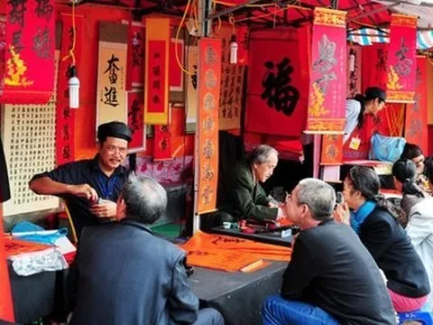 Ông đồ sẽ cho chữ online trong hội chữ xuân Nhâm Dần