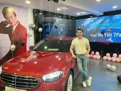 "Ca sĩ hội chợ" Hồ Việt Trung chơi lớn tậu xế hộp tiền tỷ để đón Tết Nguyên đán