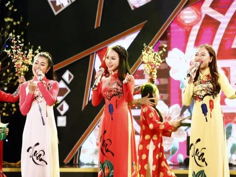 Đàm Vĩnh Hưng, Hồ Quỳnh Hương, Văn Mai Hương tái xuất đêm giao thừa