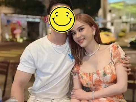Xôn xao ảnh Lâm Khánh Chi kề vai sát má bên trai lạ, nghi vấn đã có tình mới hậu ly hôn?