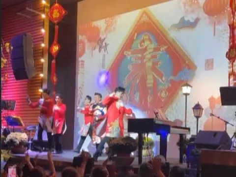 Bà Phương Hằng xuất hiện, đêm diễn đầu năm của Đàm Vĩnh Hưng có "biến lớn"