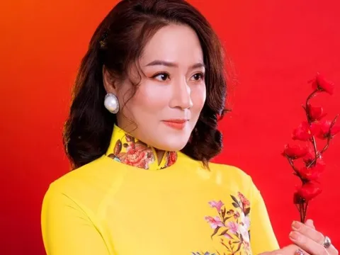 Diễn viên Thu Huyền: "Một năm mà có 2 cái Tết tôi cũng thấy vui!"