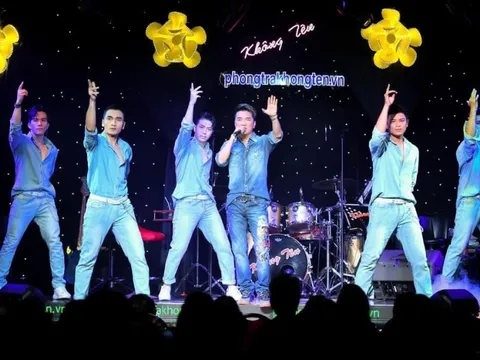 Ca sĩ Đàm Vĩnh Hưng nói gì sau đêm diễn được cho là bị "phá đám"?