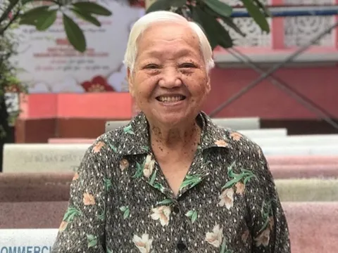 Nghệ sĩ Tường Vân qua đời