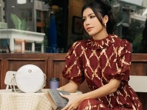 Động thái bất ngờ của siêu mẫu Minh Tú sau tiết lộ đang bị trầm cảm