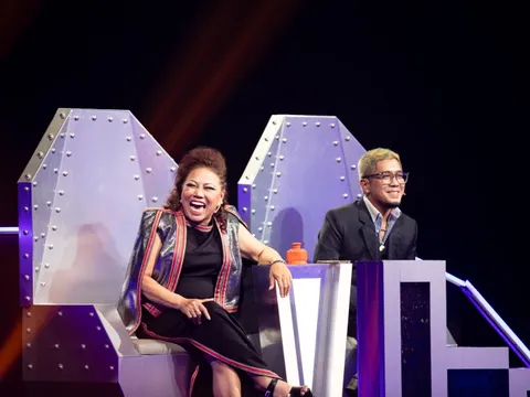 Loạt ảnh "bá đạo" của dàn HLV Rock Việt