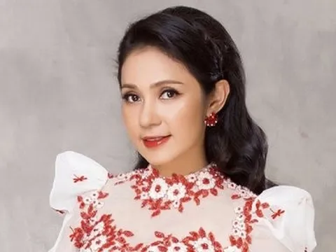 "Người đẹp Tây Đô" Việt Trinh khoe cuộc sống an nhàn sau khi rời showbiz