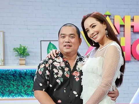 Những sao nam "nấm lùn" lấy vợ chân dài vẫn hạnh phúc bền lâu