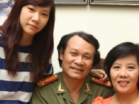 Người vợ tảo tần chuyên đi sau phục vụ chồng của nghệ sĩ vai phản diện phim "Bão ngầm"