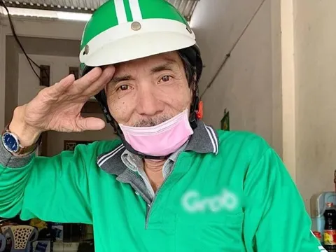 Thương Tín bỏ nghề shipper, về quê sinh sống