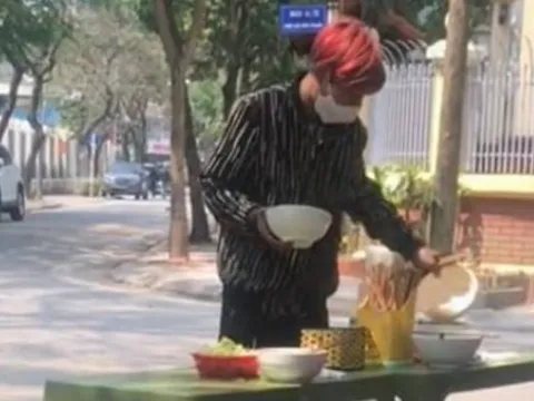 Lộ clip Thông Soái bưng bê quán bún, hé lộ gia cảnh thật: Nhà có cả dãy trọ cho thuê?