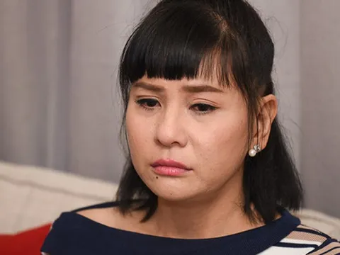 Cát Phượng khiến người hâm mộ khó hiểu với dòng trạng thái "lạ"