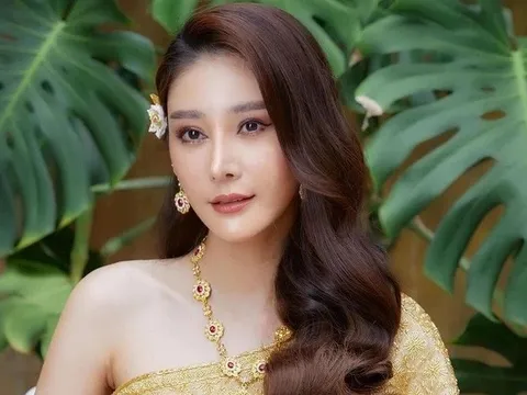 Nữ diễn viên Chiếc Lá Bay tử nạn vì 1 người gây sự cố trên tàu, bị hất tay khi cố bám trụ?