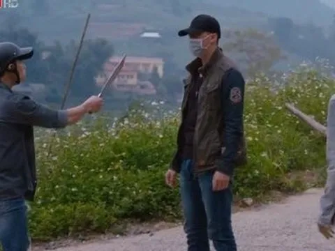 Phim Bão ngầm bị chê vì thoại chán, lồng tiếng giả trân