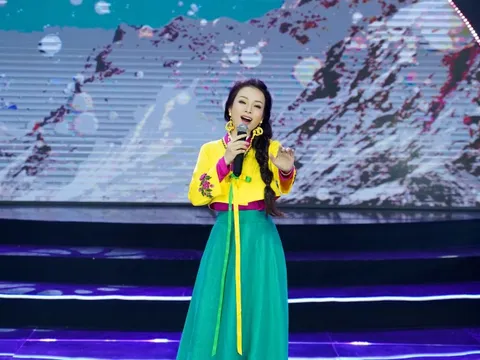 Ca sĩ Tân Nhàn gây bất ngờ khi hát tiếng Hàn