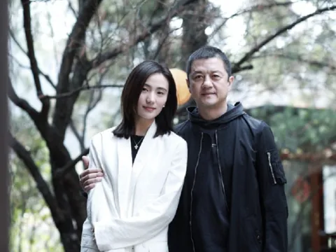 Bạn gái kém 19 tuổi của Lý Á Bằng mang thai