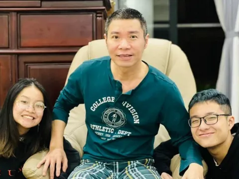 Sức khỏe hồi phục tốt, Công Lý xuất hiện vui vẻ bên 2 con