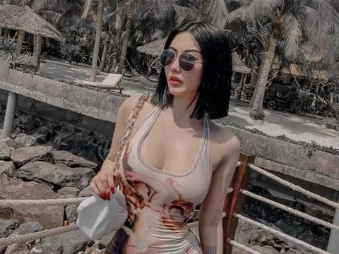 Á hậu doanh nhân gây sốc, đăng clip nhạy cảm trong thang máy với chồng