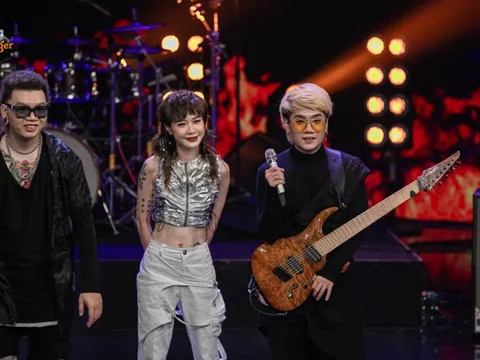 Ban nhạc rock “vượt khó” lấy nước mắt HLV tại Rock Việt - Tiger