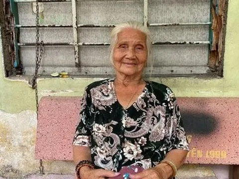 Nghệ sĩ Hồng Sáp: Một đời đam mê nghệ thuật và tuối xế chiều vất vả