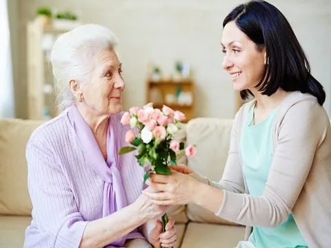 Mách nhỏ món quà lấy lòng mẹ chồng cực xịn