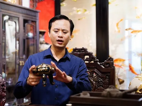 Artist Thành Gốm Việt cha đẻ của mô hình “Chợ đêm trên mây”