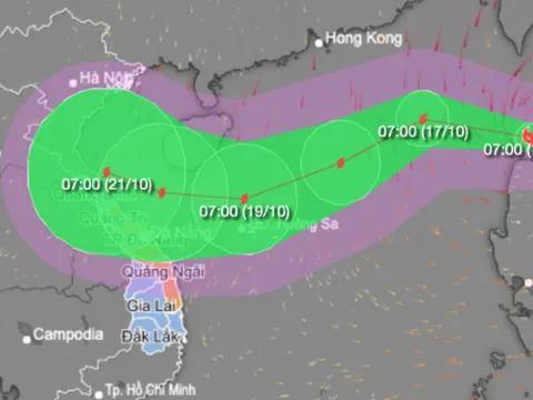 Bão số 6 mạnh lên cấp 12, ảnh hưởng vùng biển từ Quảng Trị đến Quảng Ngãi