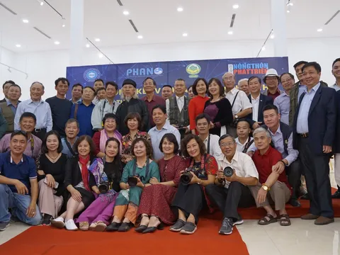 Triển lãm ảnh "Một thoáng Nông thôn mới Hà Nội" tại Thành phố Sáng tạo Mailand Hà Nội City thành công rực rỡ!