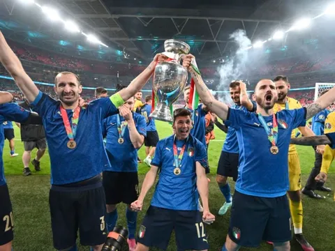 Đội tuyển Italia: Khi áp lực không còn đè nặng