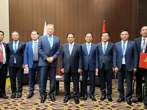 Thủ tướng Chính phủ Phạm Minh Chính chứng kiến Lễ trao văn kiện hợp tác giữa PV GAS và Zarubezhneft