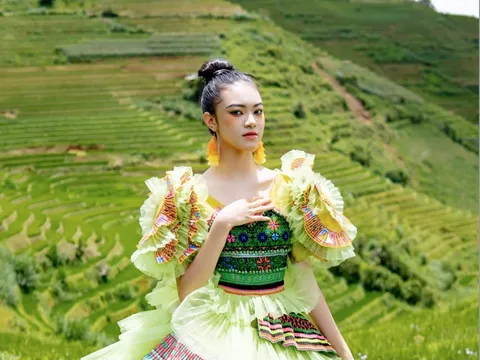 Model kid Nguyễn Linh Ngọc đảm nhận vị trí first face của sự kiện “9 FASHION SHOW”